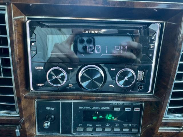 キャデラックフリートウッド ブロアム　ディーラー車／ハイドロ歴無／社外ヘッドユニット／社外スピーカー／社外アンプ（30枚目）