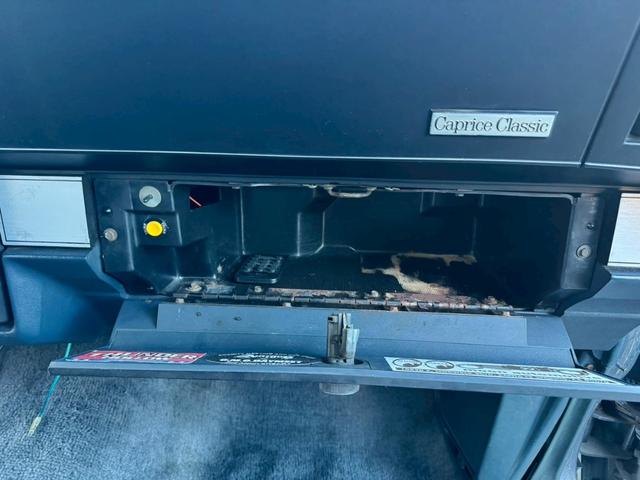 シボレーカプリス クラシック　８ナンバー放宣／２Ｐ６Ｂ／レインフォース／オーディオカスタム（32枚目）