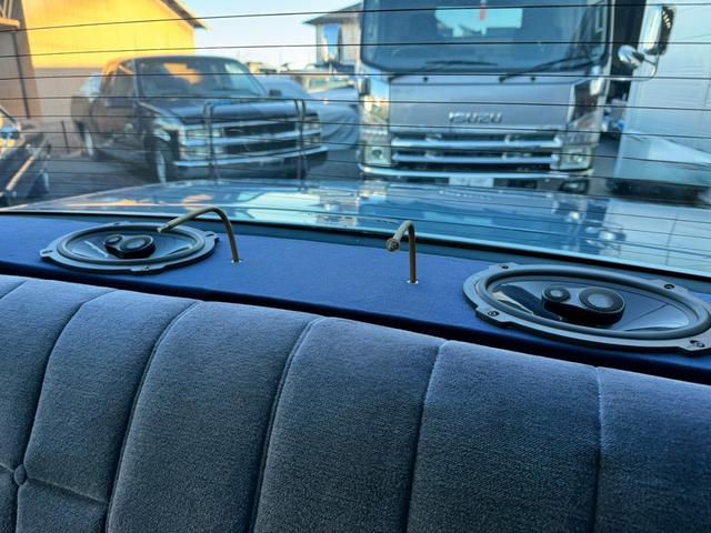 シボレーカプリス クラシック　８ナンバー放宣／２Ｐ６Ｂ／レインフォース／オーディオカスタム（36枚目）