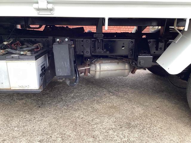 アトラストラック 　フルスーパーロー　４ＷＤ　ＭＴ　キーレスエントリー　エアコン　パワーウィンドウ　運転席エアバッグ（17枚目）