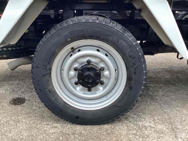 アトラストラック 　フルスーパーロー　４ＷＤ　ＭＴ　キーレスエントリー　エアコン　パワーウィンドウ　運転席エアバッグ（25枚目）