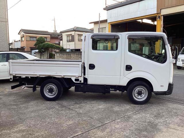 アトラストラック 　Ｗキャブスーパーロー　ＭＴ　ＥＴＣ　バックカメラ　電動格納ミラー　エアコン　パワーウィンドウ　運転席エアバッグ（4枚目）
