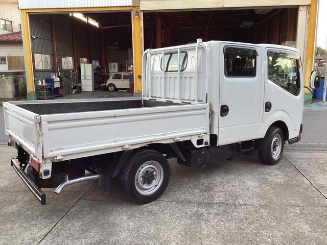アトラストラック 　Ｗキャブスーパーロー　ＭＴ　ＥＴＣ　バックカメラ　電動格納ミラー　エアコン　パワーウィンドウ　運転席エアバッグ（5枚目）