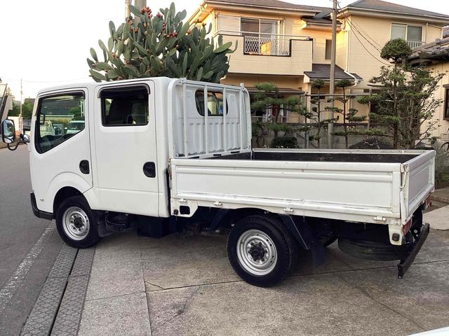 アトラストラック 　Ｗキャブスーパーロー　ＭＴ　ＥＴＣ　バックカメラ　電動格納ミラー　エアコン　パワーウィンドウ　運転席エアバッグ（7枚目）
