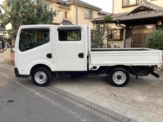 アトラストラック 　Ｗキャブスーパーロー　ＭＴ　ＥＴＣ　バックカメラ　電動格納ミラー　エアコン　パワーウィンドウ　運転席エアバッグ（8枚目）