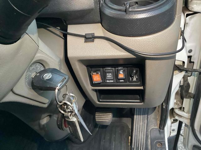 アトラストラック 　Ｗキャブスーパーロー　ＭＴ　ＥＴＣ　バックカメラ　電動格納ミラー　エアコン　パワーウィンドウ　運転席エアバッグ（17枚目）