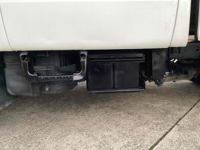 アトラストラック 　Ｗキャブスーパーロー　ＭＴ　ＥＴＣ　バックカメラ　電動格納ミラー　エアコン　パワーウィンドウ　運転席エアバッグ（30枚目）