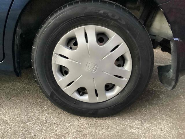 フリード Ｇ　ジャストセレクション　ＥＴＣ　バックカメラ　ナビ　ＴＶ　両側スライド・片側電動　ＨＩＤ　キーレスエントリー　電動格納ミラー　ウォークスルー　ＣＶＴ　衝突安全ボディ　ＡＢＳ　エアコン　パワーステアリング　パワーウィンドウ（19枚目）