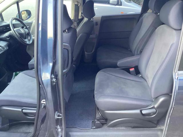 フリード Ｇ　ジャストセレクション　ＥＴＣ　バックカメラ　ナビ　ＴＶ　両側スライド・片側電動　ＨＩＤ　キーレスエントリー　電動格納ミラー　ウォークスルー　ＣＶＴ　衝突安全ボディ　ＡＢＳ　エアコン　パワーステアリング　パワーウィンドウ（28枚目）