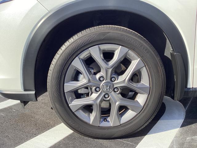 ＺＲ－Ｖ ｅ：ＨＥＶＸ　バックモニター　ブレーキサポート　クルーズコントロール　前後センサー　フルオートエアコン　ＥＴＣ車載器　ＬＥＤ　スマートキーシステム　フルセグ　ＵＳＢ　オートライト　キーフリー（12枚目）