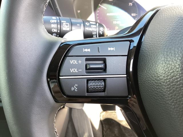 ＺＲ－Ｖ ｅ：ＨＥＶＸ　バックモニター　ブレーキサポート　クルーズコントロール　前後センサー　フルオートエアコン　ＥＴＣ車載器　ＬＥＤ　スマートキーシステム　フルセグ　ＵＳＢ　オートライト　キーフリー（15枚目）