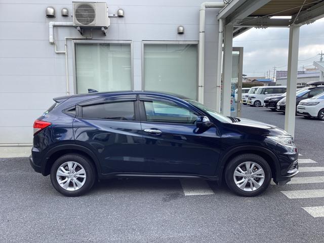 ヴェゼル X・ホンダセンシング Rカメラ Wエアバッグ アクティブクルーズコントロール オートエアコン LEDランプ 衝突軽減ブレ-キ パワステ カーテンエアバック USBポート スマートキーシステム TVナビ(7枚目)