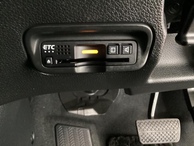 ヴェゼル X・ホンダセンシング Rカメラ Wエアバッグ アクティブクルーズコントロール オートエアコン LEDランプ 衝突軽減ブレ-キ パワステ カーテンエアバック USBポート スマートキーシステム TVナビ(24枚目)