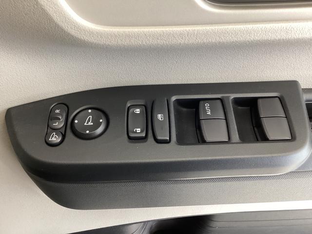 N-BOX ベースグレード 衝突軽減システム スマートキ- カーテンエアバック ECOモード 横滑り防止 オートクルーズ LEDヘッドライト キーフリー 地デジ パワーステアリング オートエアコン リアカメラ(22枚目)