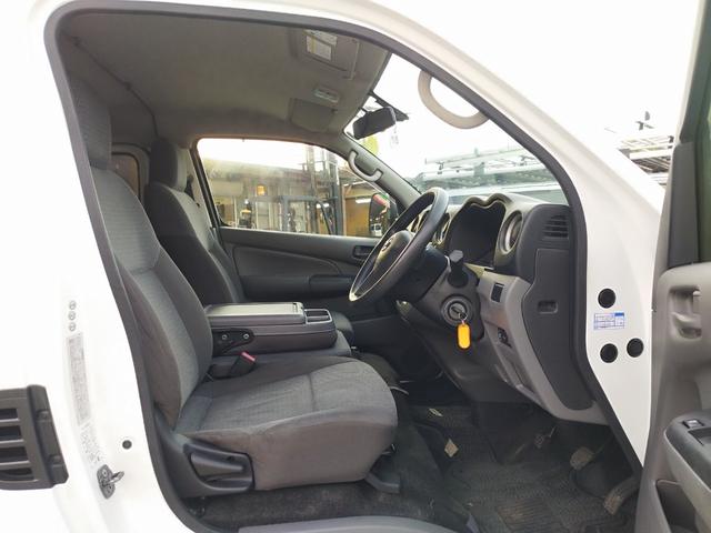 ＮＶ３５０キャラバンバン ロングＤＸターボ　５ドアバン２．５ＤターボＤＸロング４ＷＤ　ＮＯ．９８（18枚目）