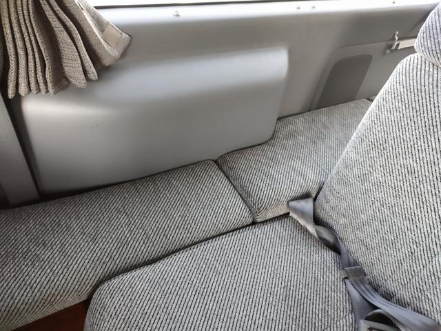 ハイエースバン ロングスーパーＧＬ　５ドアバン２．０スーパーＧＬロングＷエアコン　キャンピング登録　記録簿付き　８ナンバー　ベッドキットＮＯ．２２（24枚目）