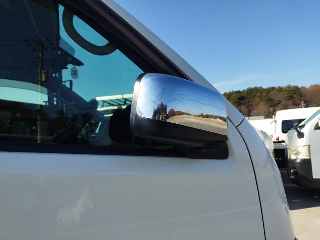 NISSAN NV350CARAVAN VAN LONG PREMIUM GX CHROME GEAR PACKAGE