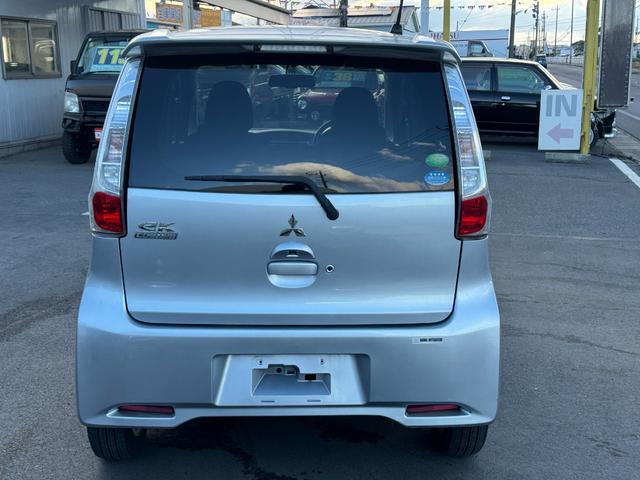 ｅＫカスタム Ｇ　プッシュスタート　スマートキー　オートエアコン　カーナビ　純正アルミホイール　禁煙車　車検Ｒ８／１２（15枚目）