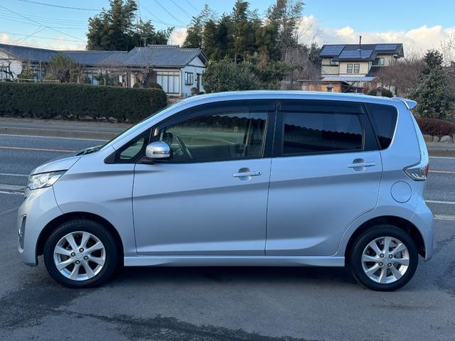 ｅＫカスタム Ｇ　プッシュスタート　スマートキー　オートエアコン　カーナビ　純正アルミホイール　禁煙車　車検Ｒ８／１２（16枚目）