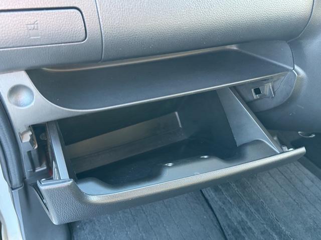 ｅＫカスタム Ｇ　プッシュスタート　スマートキー　オートエアコン　カーナビ　純正アルミホイール　禁煙車　車検Ｒ８／１２（43枚目）