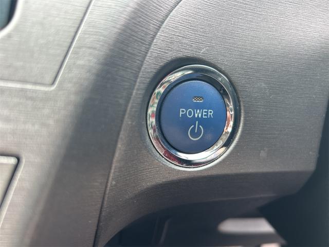 プリウス S ETC バックカメラ ナビ アルミホイール オートライト HID スマートキー アイドリングストップ 電動格納ミラー CVT 盗難防止システム 衝突安全ボディ ABS ESC CD(7枚目)