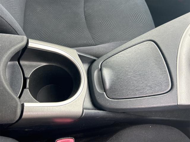 プリウス S ETC バックカメラ ナビ アルミホイール オートライト HID スマートキー アイドリングストップ 電動格納ミラー CVT 盗難防止システム 衝突安全ボディ ABS ESC CD(37枚目)