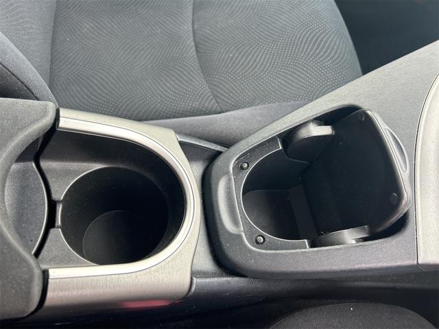 プリウス S ETC バックカメラ ナビ アルミホイール オートライト HID スマートキー アイドリングストップ 電動格納ミラー CVT 盗難防止システム 衝突安全ボディ ABS ESC CD(38枚目)
