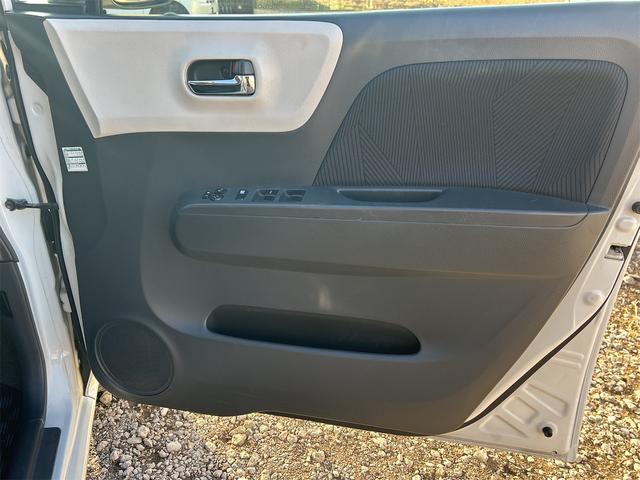 ＭＲワゴン 　ＥＴＣ　バックカメラ　ナビ　オートライト　スマートキー　電動格納ミラー　ベンチシート　ＣＶＴ　アルミホイール　エアコン　パワーウィンドウ（30枚目）