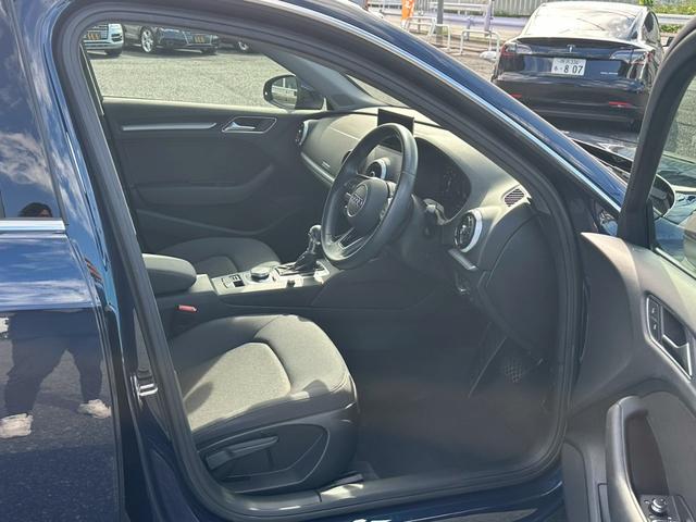 A3 スポーツバック40TFSIクワトロ 後期モデル アクティブクルーズコントロール バーチャルコックピット コンビニエンスPKG LEDライトPKG オートエアコン ナビ 地デジ バックカメラ 4WD 16インチAW 禁煙(18枚目)