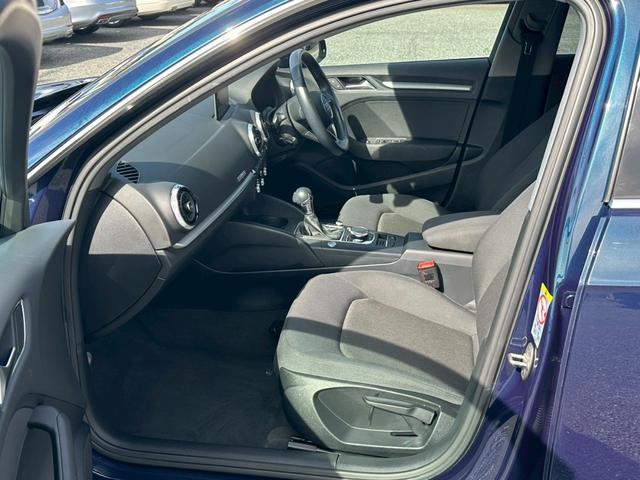 A3 スポーツバック40TFSIクワトロ 後期モデル アクティブクルーズコントロール バーチャルコックピット コンビニエンスPKG LEDライトPKG オートエアコン ナビ 地デジ バックカメラ 4WD 16インチAW 禁煙(19枚目)