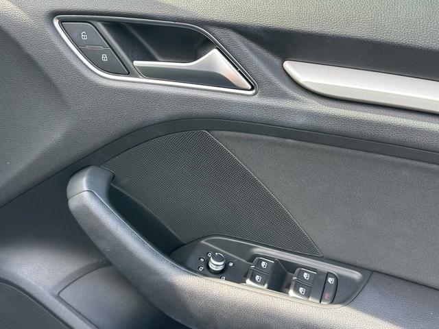 A3 スポーツバック40TFSIクワトロ 後期モデル アクティブクルーズコントロール バーチャルコックピット コンビニエンスPKG LEDライトPKG オートエアコン ナビ 地デジ バックカメラ 4WD 16インチAW 禁煙(33枚目)