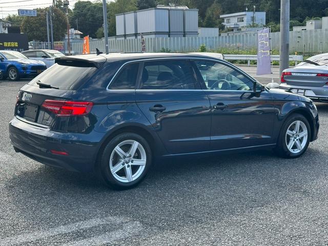 A3 スポーツバック40TFSIクワトロ 後期モデル アクティブクルーズコントロール バーチャルコックピット コンビニエンスPKG LEDライトPKG オートエアコン ナビ 地デジ バックカメラ 4WD 16インチAW 禁煙(44枚目)