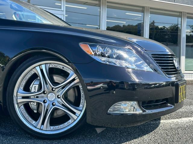 LS LS600hL後席セパレートシートパッケージ サンルーフ 社外21インチAW ローダウン エアサスコントローラー ベージュレザー クルーズコントロール LEDヘッドライト パワーシート シートヒーター ナビ バックカメラ ETC 禁煙(6枚目)