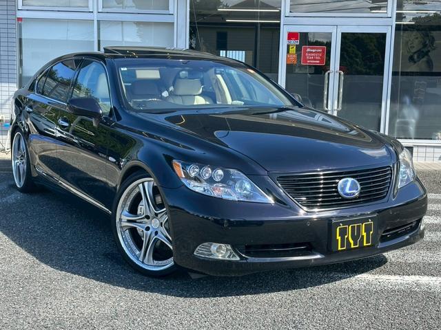 LS LS600hL後席セパレートシートパッケージ サンルーフ 社外21インチAW ローダウン エアサスコントローラー ベージュレザー クルーズコントロール LEDヘッドライト パワーシート シートヒーター ナビ バックカメラ ETC 禁煙(8枚目)