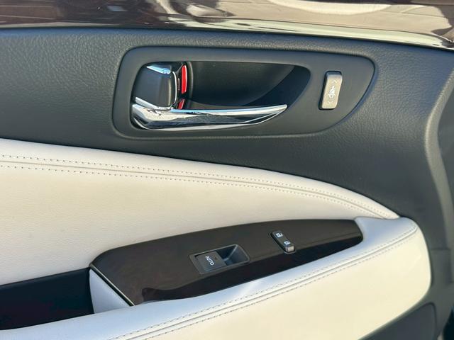 LS LS600hL後席セパレートシートパッケージ サンルーフ 社外21インチAW ローダウン エアサスコントローラー ベージュレザー クルーズコントロール LEDヘッドライト パワーシート シートヒーター ナビ バックカメラ ETC 禁煙(37枚目)