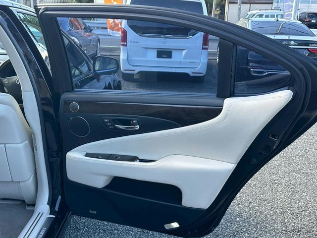LS LS600hL後席セパレートシートパッケージ サンルーフ 社外21インチAW ローダウン エアサスコントローラー ベージュレザー クルーズコントロール LEDヘッドライト パワーシート シートヒーター ナビ バックカメラ ETC 禁煙(50枚目)