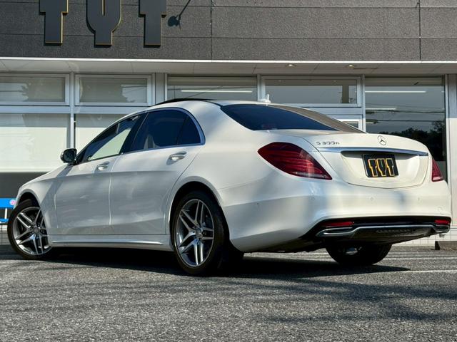 Ｓクラス Ｓ３００ｈロング　ＡＭＧライン　パノラマスライディングルーフ　ベージュ革　レーダーセーフティＰＫＧ　ＨＵＤ　Ｂｕｒｍｅｓｔｅｒサウンド　ＬＥＤヘッドライト　シートヒーター　ベンチレーション　地デジ　３６０°Ｃ　禁煙（2枚目）