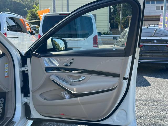 Ｓクラス Ｓ３００ｈロング　ＡＭＧライン　パノラマスライディングルーフ　ベージュ革　レーダーセーフティＰＫＧ　ＨＵＤ　Ｂｕｒｍｅｓｔｅｒサウンド　ＬＥＤヘッドライト　シートヒーター　ベンチレーション　地デジ　３６０°Ｃ　禁煙（38枚目）