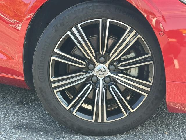 V60 T5 インスクリプション パノラマスライディングルーフ ブラックレザー インテリセーフ ACC ヘッドアップディスプレイ harman/kardon LED パワーシート シートヒーター カープレイ 地デジ 360°C 禁煙(7枚目)
