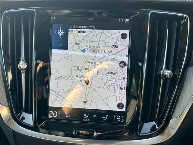V60 T5 インスクリプション パノラマスライディングルーフ ブラックレザー インテリセーフ ACC ヘッドアップディスプレイ harman/kardon LED パワーシート シートヒーター カープレイ 地デジ 360°C 禁煙(15枚目)