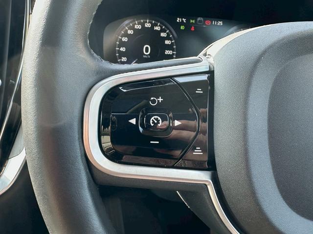 V60 T5 インスクリプション パノラマスライディングルーフ ブラックレザー インテリセーフ ACC ヘッドアップディスプレイ harman/kardon LED パワーシート シートヒーター カープレイ 地デジ 360°C 禁煙(34枚目)