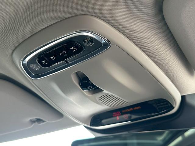V60 T5 インスクリプション パノラマスライディングルーフ ブラックレザー インテリセーフ ACC ヘッドアップディスプレイ harman/kardon LED パワーシート シートヒーター カープレイ 地デジ 360°C 禁煙(41枚目)