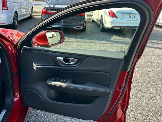 V60 T5 インスクリプション パノラマスライディングルーフ ブラックレザー インテリセーフ ACC ヘッドアップディスプレイ harman/kardon LED パワーシート シートヒーター カープレイ 地デジ 360°C 禁煙(43枚目)