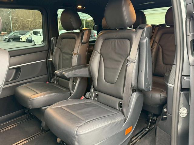 Ｖクラス Ｖ２２０ｄ　アバンギャルド　ＡＭＧライン　後期モデル　１０．２５インチナビ　９速ＡＴ　レーダーセーフティーＰＫＧ　ブラックレザー　ＬＥＤ　パワーテールゲート　パワーシート　シートヒーター　ナビ　地デジ　３６０°カメラ　ＡＭＧ１９ＡＷ　禁煙（29枚目）