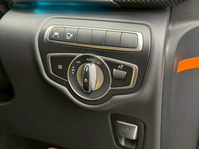 Ｖクラス Ｖ２２０ｄ　アバンギャルド　ＡＭＧライン　後期モデル　１０．２５インチナビ　９速ＡＴ　レーダーセーフティーＰＫＧ　ブラックレザー　ＬＥＤ　パワーテールゲート　パワーシート　シートヒーター　ナビ　地デジ　３６０°カメラ　ＡＭＧ１９ＡＷ　禁煙（40枚目）