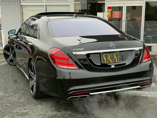 Ｓクラス Ｓ５５０ロング　ＡＭＧスポーツＰＫＧ　ＷＡＬＤ２１インチＡＷ　ローダウン　マフラー　パノラマＳＲ　ブラックレザー　ＲＳＰ　Ｂｕｒｍｅｓｔｅｒ　ＬＥＤ　シートヒーター　ベンチレーション　ナビ　地デジ　禁煙（9枚目）