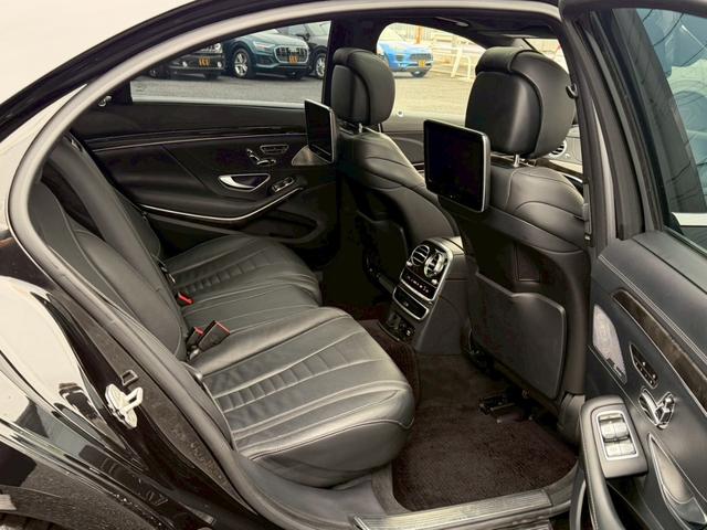 Ｓクラス Ｓ５５０ロング　ＡＭＧスポーツＰＫＧ　ＷＡＬＤ２１インチＡＷ　ローダウン　マフラー　パノラマＳＲ　ブラックレザー　ＲＳＰ　Ｂｕｒｍｅｓｔｅｒ　ＬＥＤ　シートヒーター　ベンチレーション　ナビ　地デジ　禁煙（22枚目）