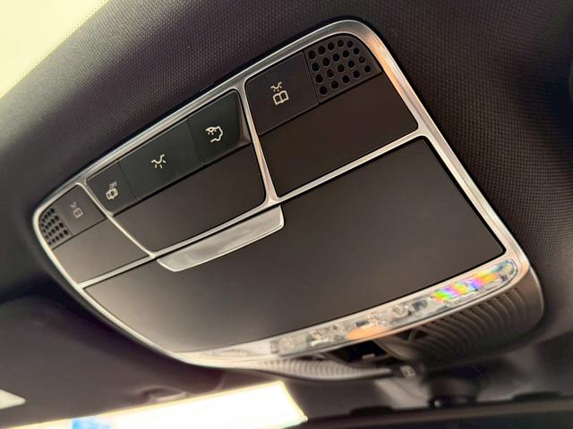 Ｓクラス Ｓ５５０ロング　ＡＭＧスポーツＰＫＧ　ＷＡＬＤ２１インチＡＷ　ローダウン　マフラー　パノラマＳＲ　ブラックレザー　ＲＳＰ　Ｂｕｒｍｅｓｔｅｒ　ＬＥＤ　シートヒーター　ベンチレーション　ナビ　地デジ　禁煙（38枚目）