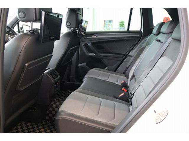 ティグアン ＴＤＩ　４モーション　Ｒライン　ワンオーナー　後部席モニター　ＶＷ足利店ユーザー下取　オートトランク　ヘッドアップディスプレイ　認定中古車（19枚目）