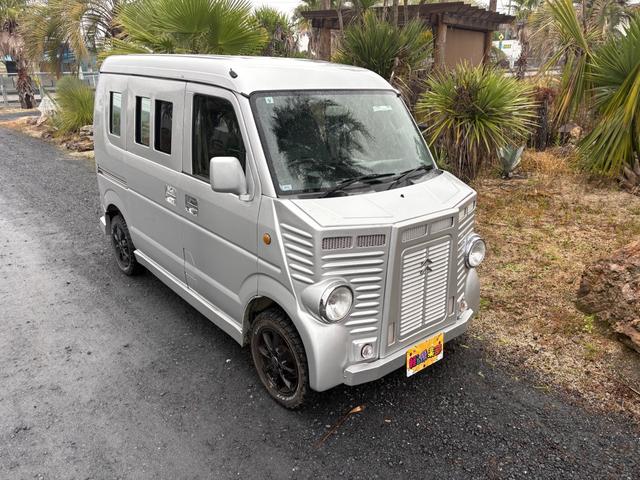 エブリイ PA AC PS 5MT フレンチバスキット 外足回りリフトアップ MTタイヤ 外ホイール 外シートカバー 外フロアマット 外ハンドル ダッシュ板トリム塗装 オーディオディスプレー ETC バックカメラ(6枚目)